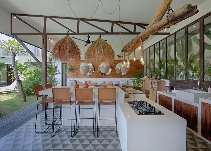 Spacious 7br Amaya & Gaia-umalas Seminyak (Bali)